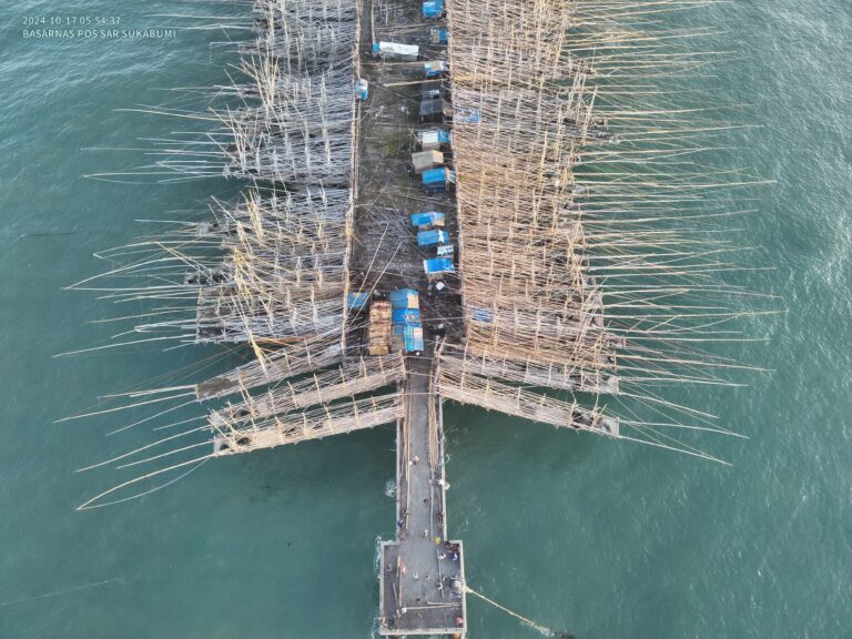 71 Pemancing Terjebak di Jembatan Putus Berhasil Dievakuasi, 1 Korban Tenggelam Ditemukan Tewas